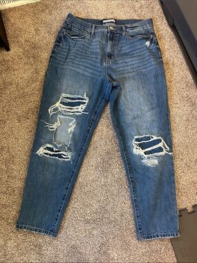 SO Mom Jeans